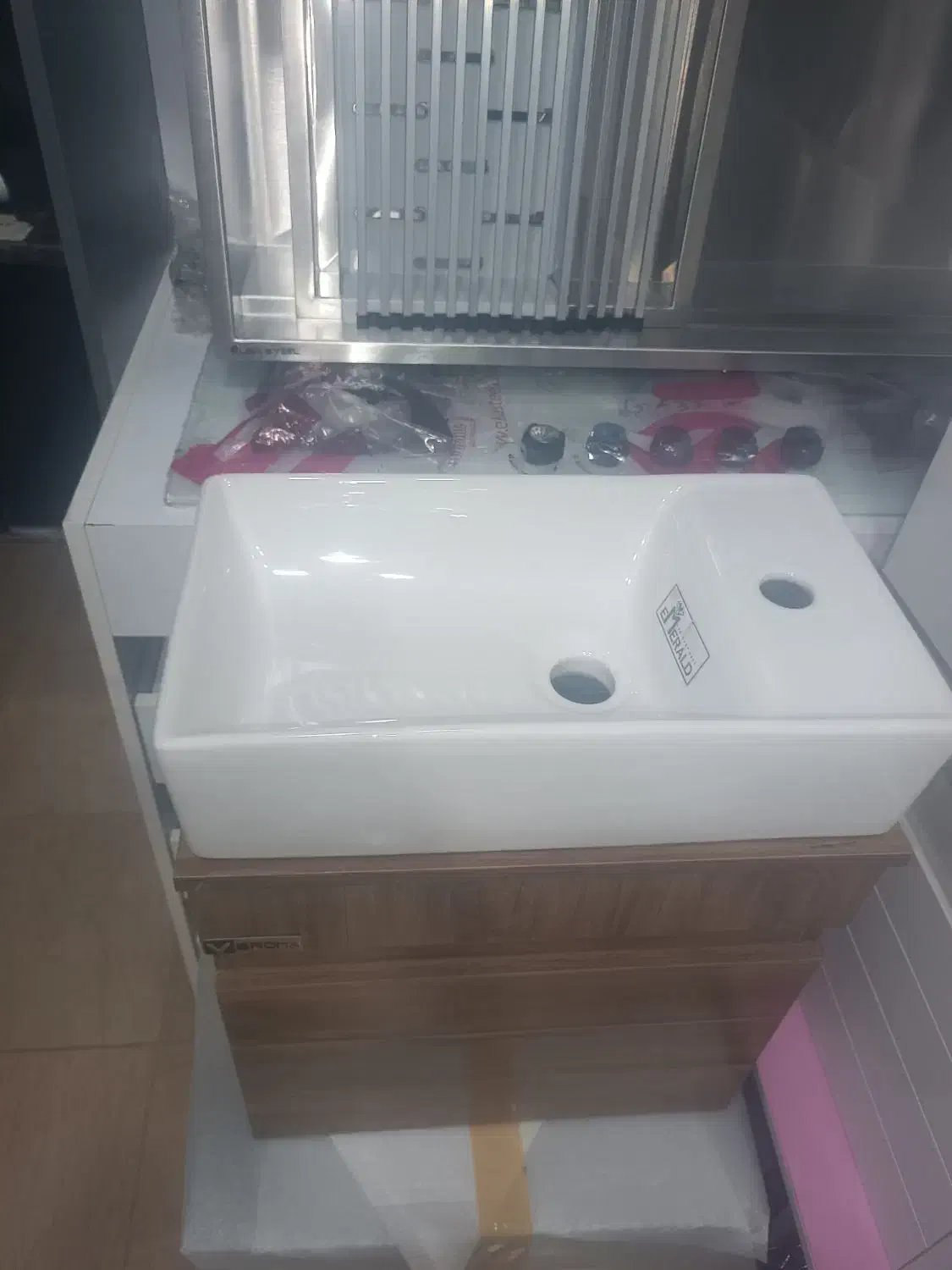 روشویی کابینتی ضد آب 25*47 پی وی سی ضد آب|لوازم سرویس بهداشتی|اسلام‌شهر, مسکن مهر اسلاشهر (شهرک امام خمینی)|دیوار