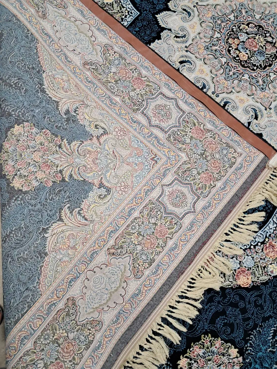 دو جفت فرش ۶متری ۷۰۰شانه تراکم ۲۵۰۰|فرش|ورامین, شهرک مدرس|دیوار