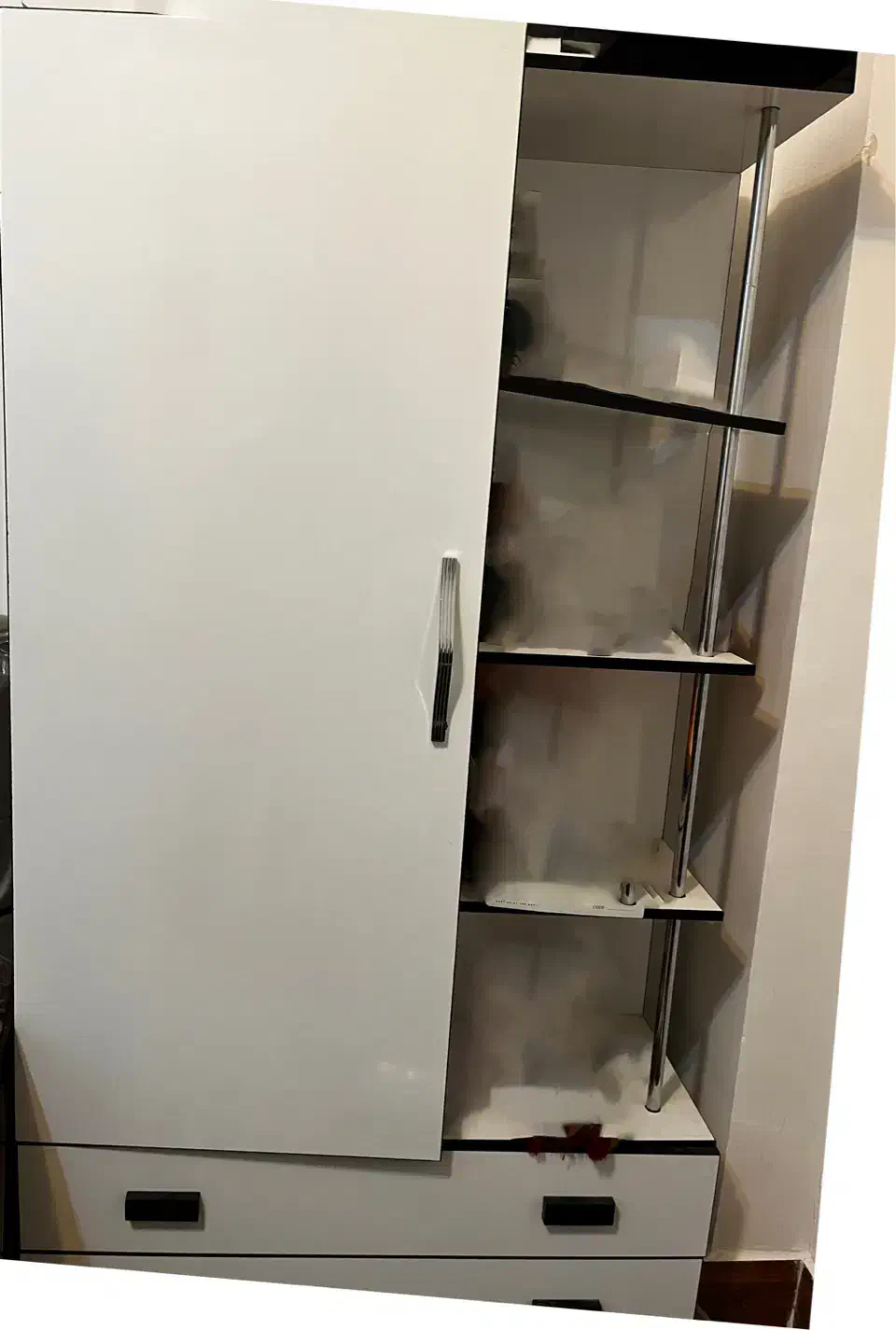 فروش یک عدد دراور ۴کشو و یک کمد نوجوان ۲کشو|جاکفشی، کمد، دراور|فرخشهر, |دیوار