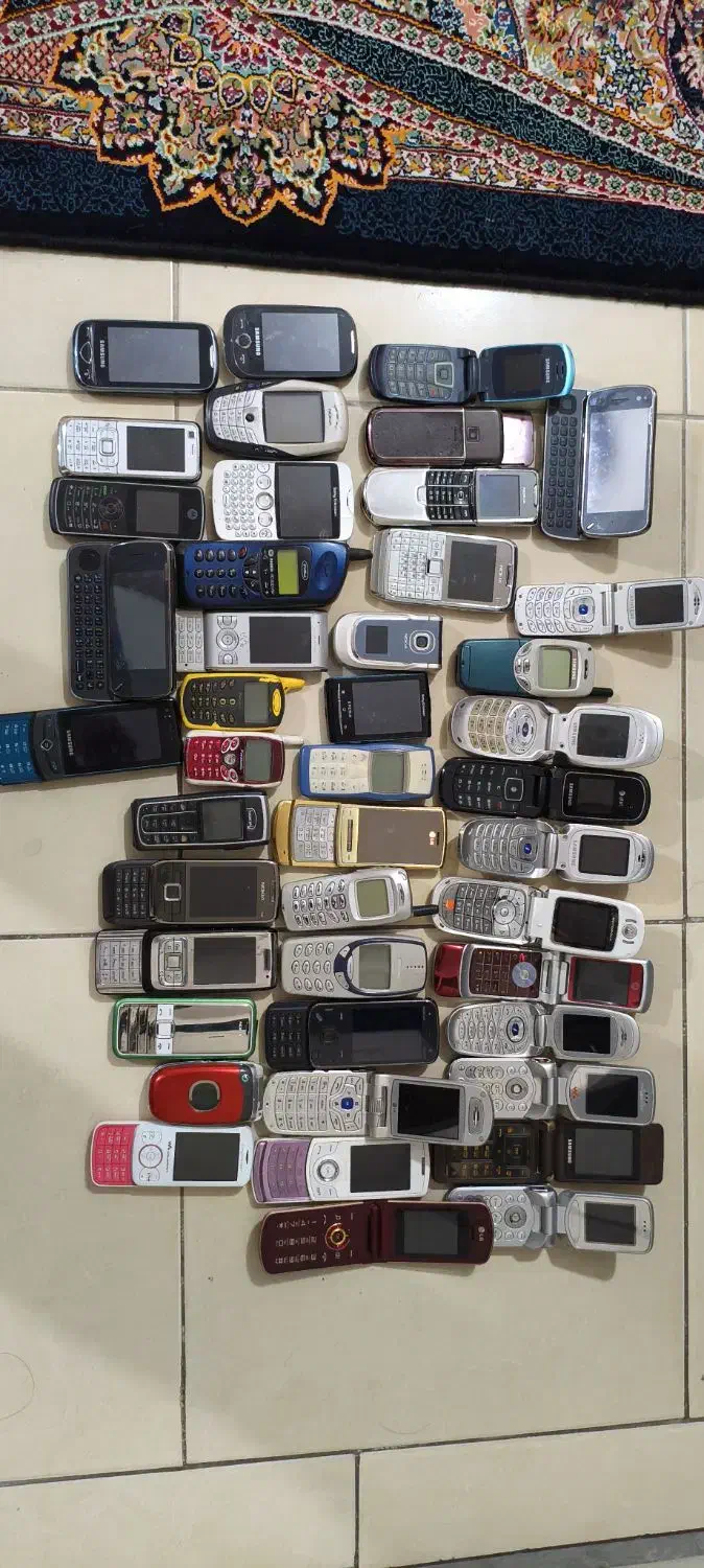 گوشیهای سالم و کلکسیونی|موبایل|محمدشهر, محمدشهر|دیوار