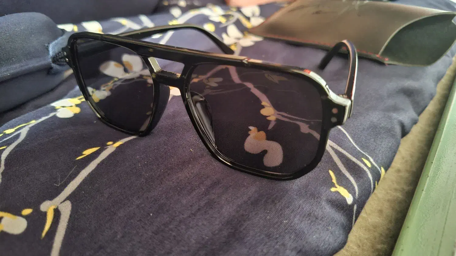 عینک اورجینال بای هارمونی با جعبه|زیورآلات و اکسسوری|اهواز, پردیس|دیوار