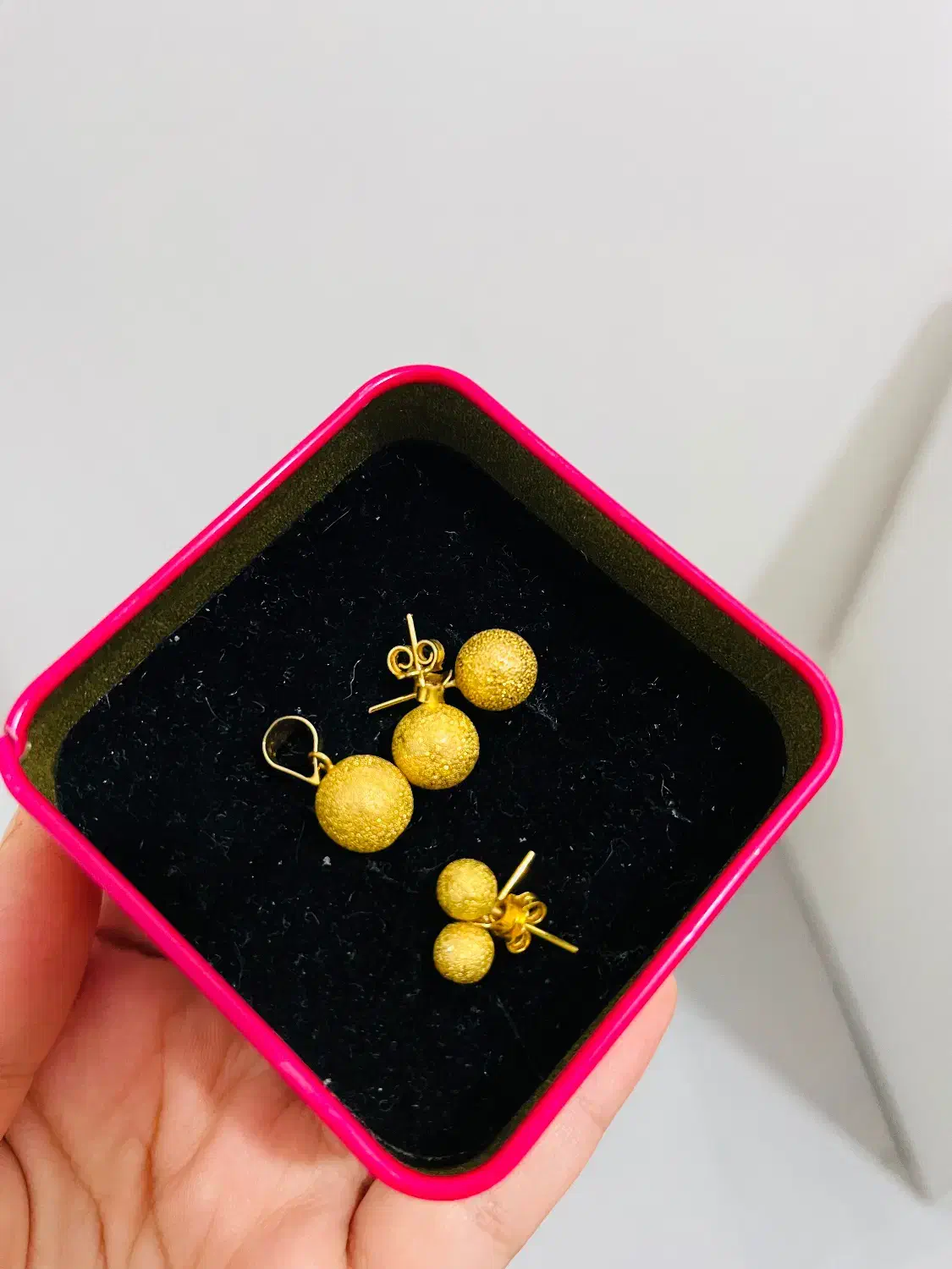 مقداری طلا۸۰هزار تومن بالای تابلو|جواهرات|بندر گناوه, |دیوار