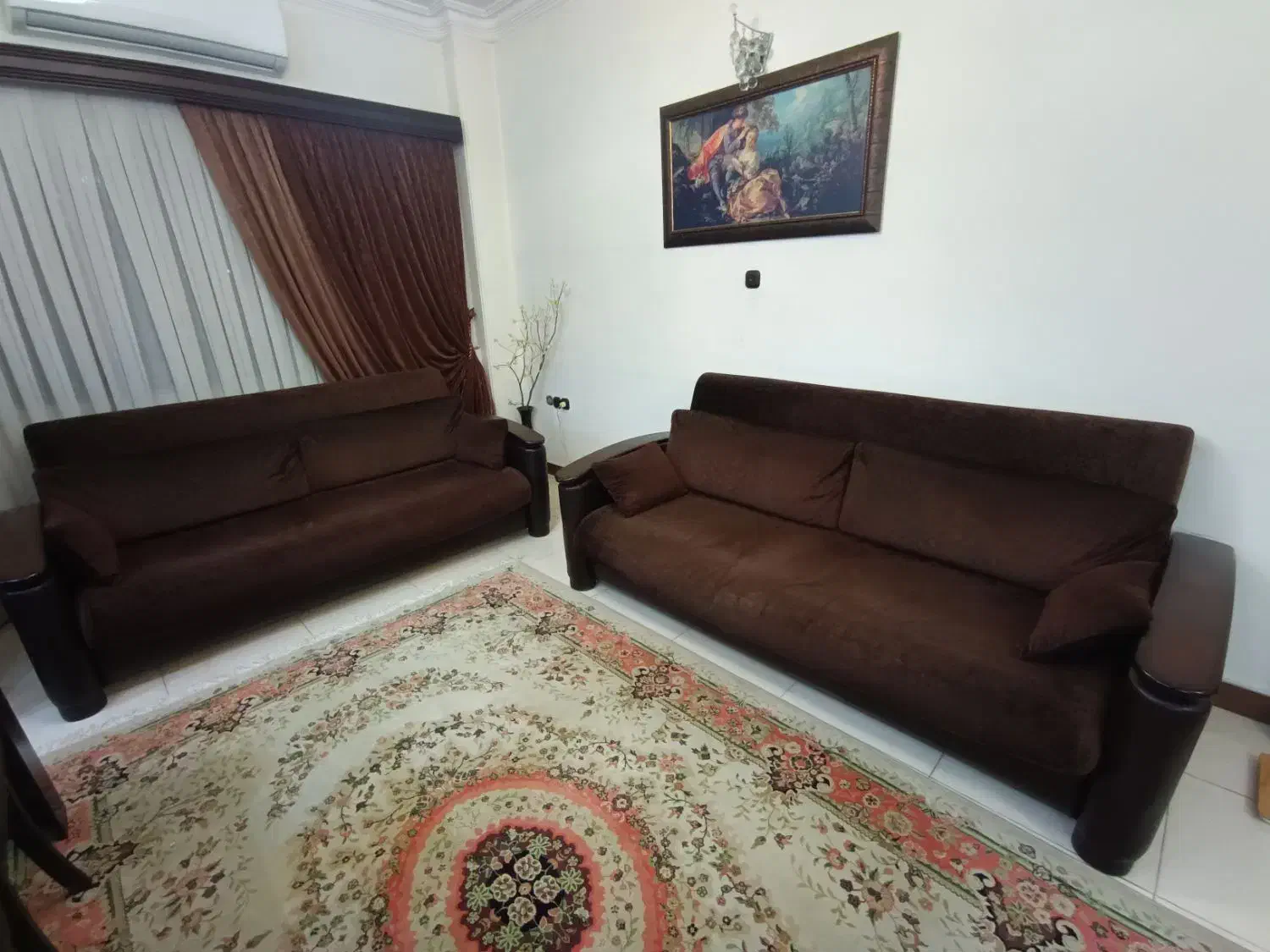 یک دست مبل ۸ نفره تخت خواب شو ۳ حالته سالم|مبلمان خانگی و میز عسلی|رشت, چله خانه|دیوار