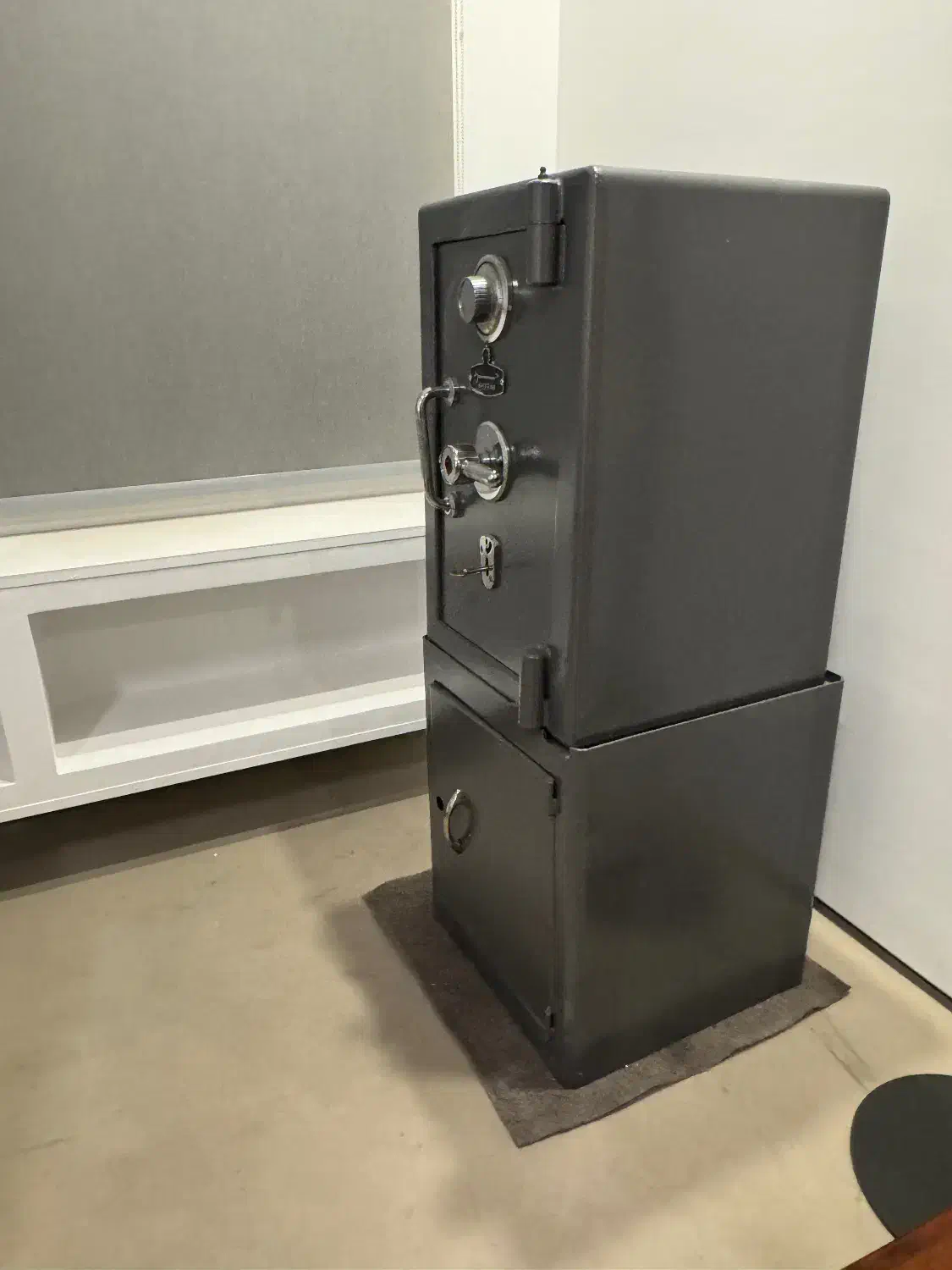 گاو صندوق|ابزارآلات|تهران, سنائی|دیوار