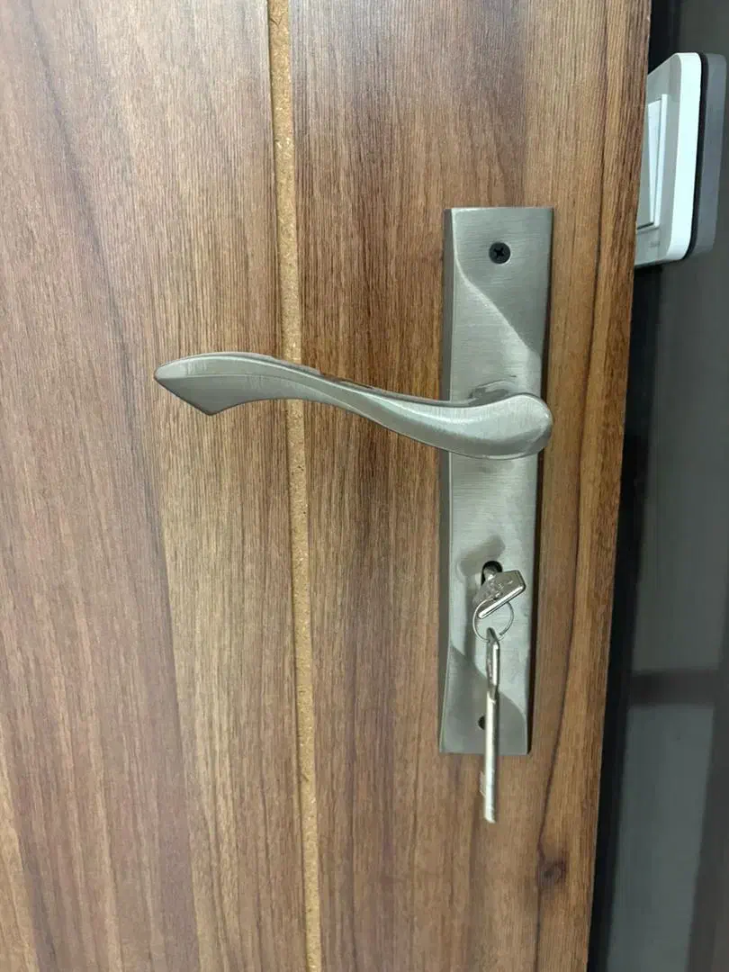 درب اتاق و سرویس|مصالح و تجهیزات ساختمان|شاهین‌شهر, نظامی|دیوار