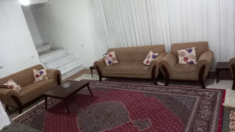 سوییت خانه ویلایی شبانه روزی در مسافران عزیز|اجارهٔ کوتاه‌مدت آپارتمان و سوئیت|کرمانشاه, |دیوار