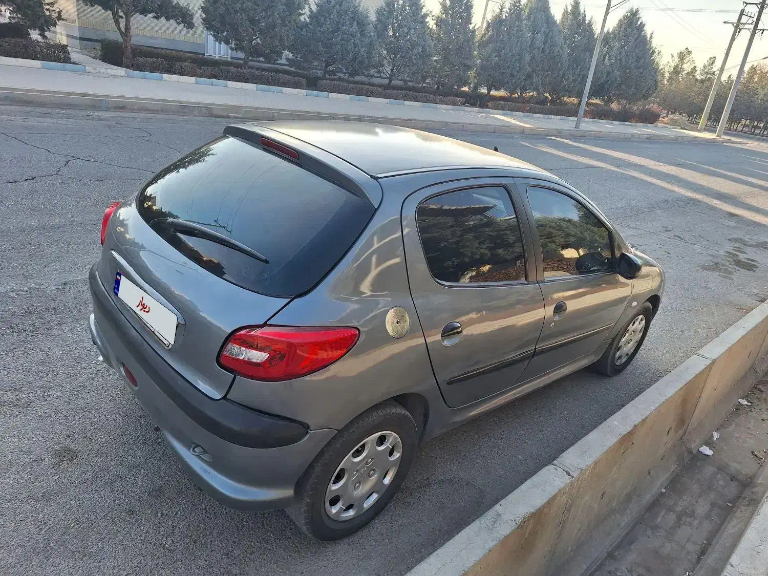 ۲۰۶ خاکستری تیپ 2 مدل 89|خودرو سواری و وانت|فولادشهر, سایت صنعتی کاوه|دیوار