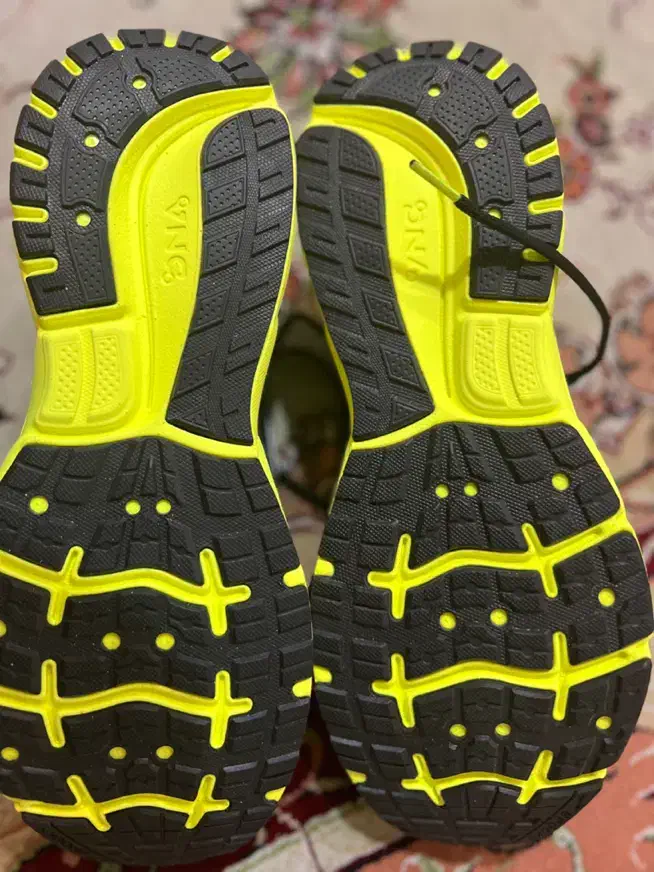 کفش brooks|کیف، کفش، کمربند|تهران, استاد معین|دیوار