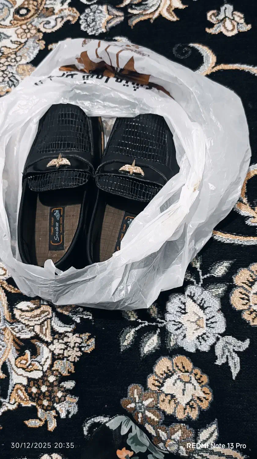 کفش|کیف، کفش، کمربند|گرمسار, |دیوار