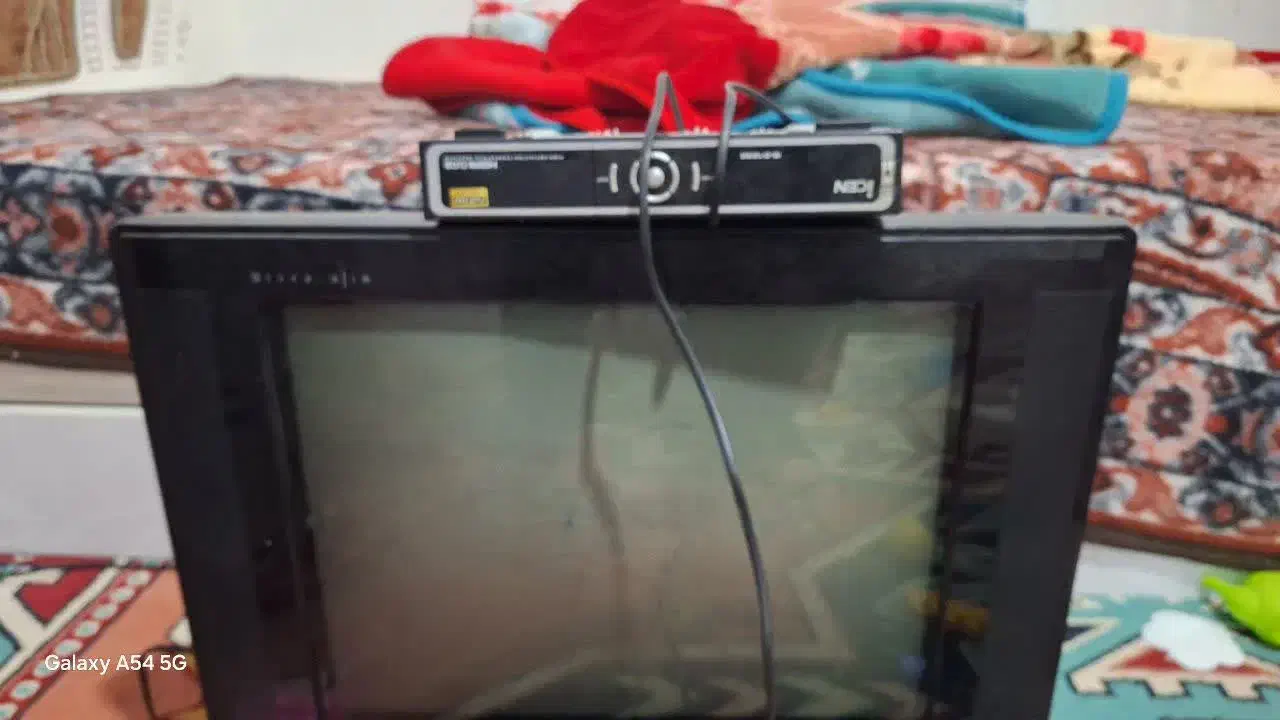 تلویزیون ۲۴ انج با دیجیتال|تلویزیون و پروژکتور|یاسوج, |دیوار