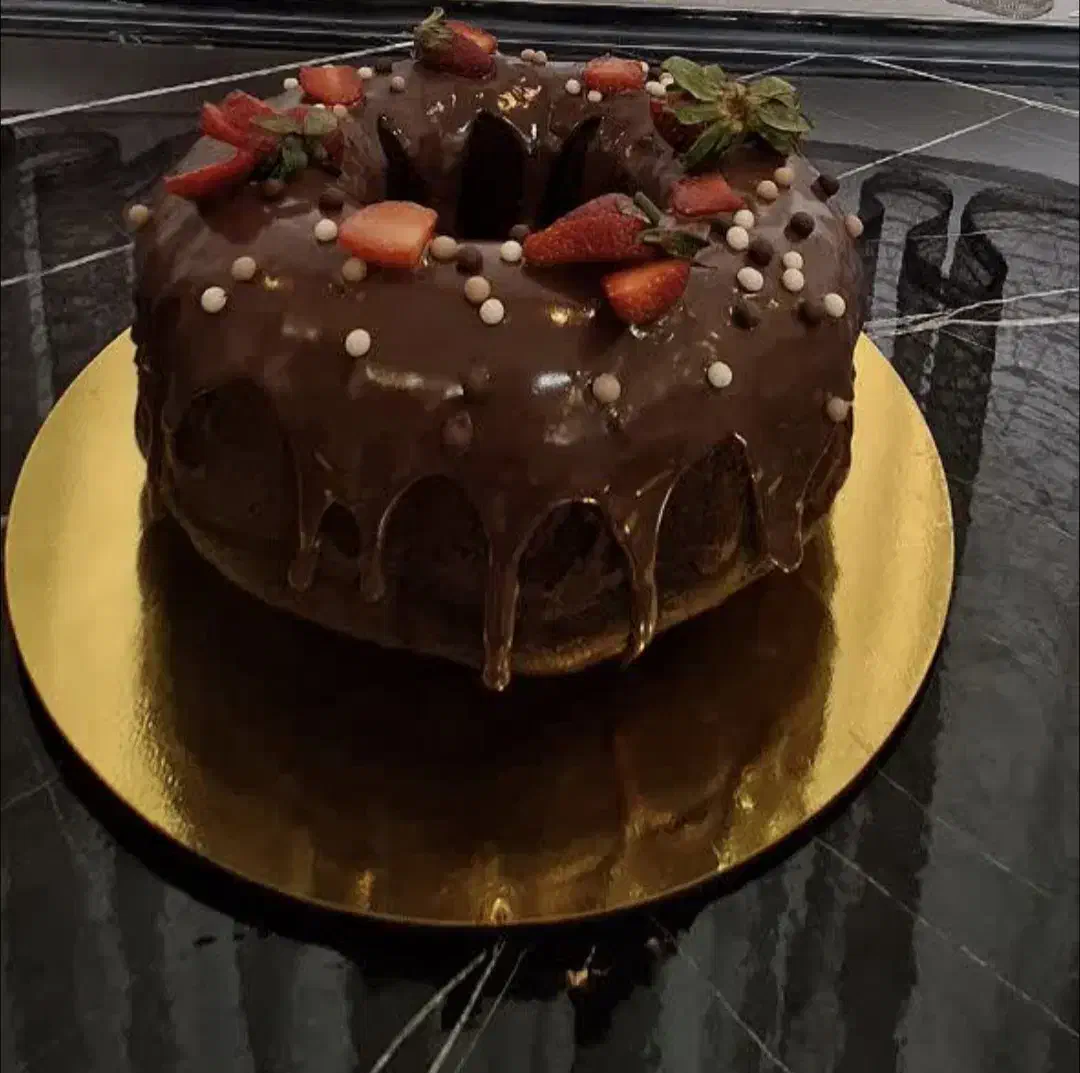 سفارش کیک ، دسر ، حلوا ، خرما پذیرفته میشود|خوردنی و آشامیدنی|مشهد, انقلاب|دیوار