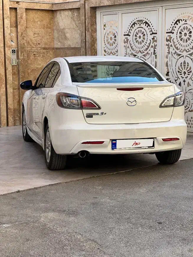 مزدا ۳ نیو|خودرو سواری و وانت|شیراز, زرهی|دیوار