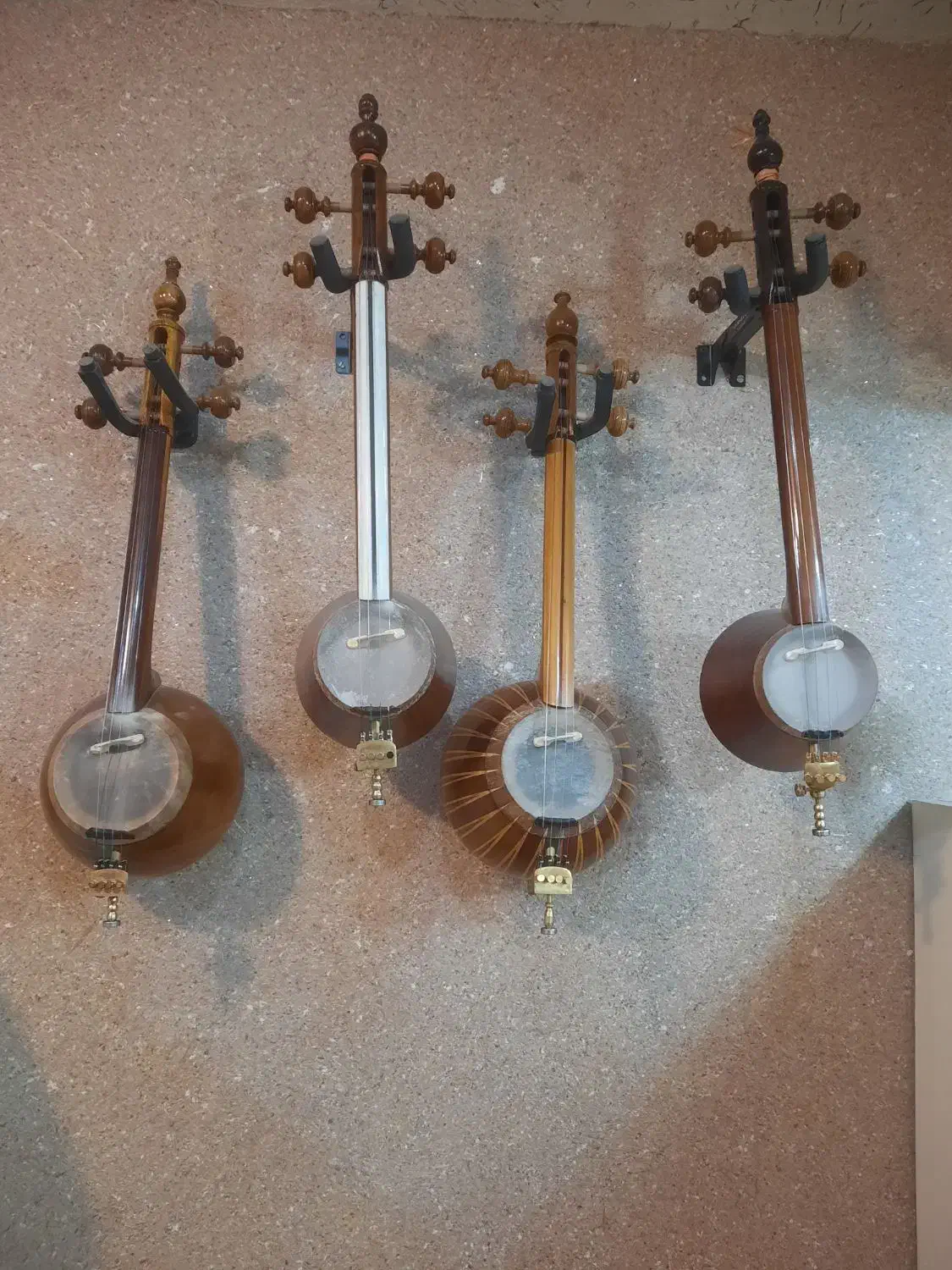 کمانچه حرفه ای|سازهای سنتی|اصفهان, آزادگان|دیوار