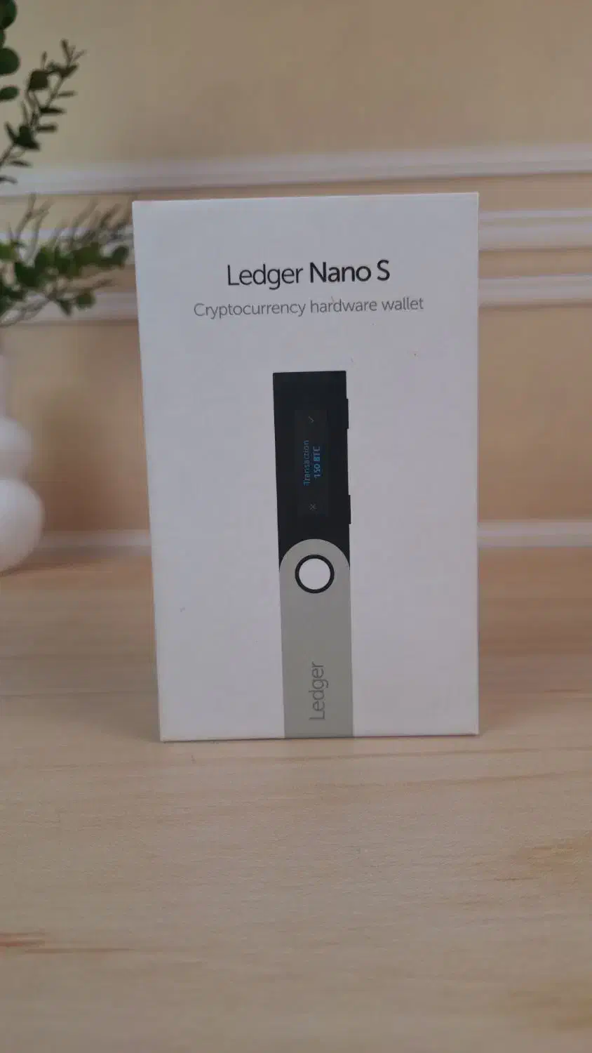 کیف پول LEDGER Nano S|قطعات و لوازم جانبی رایانه|رشت, کوی طالقانی|دیوار