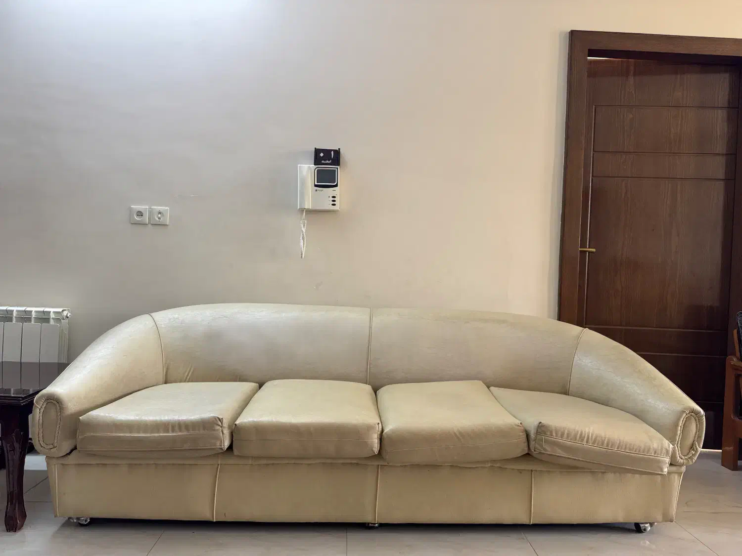 مبل چرم|مبلمان خانگی و میز عسلی|اصفهان, جوزدان الیادران|دیوار