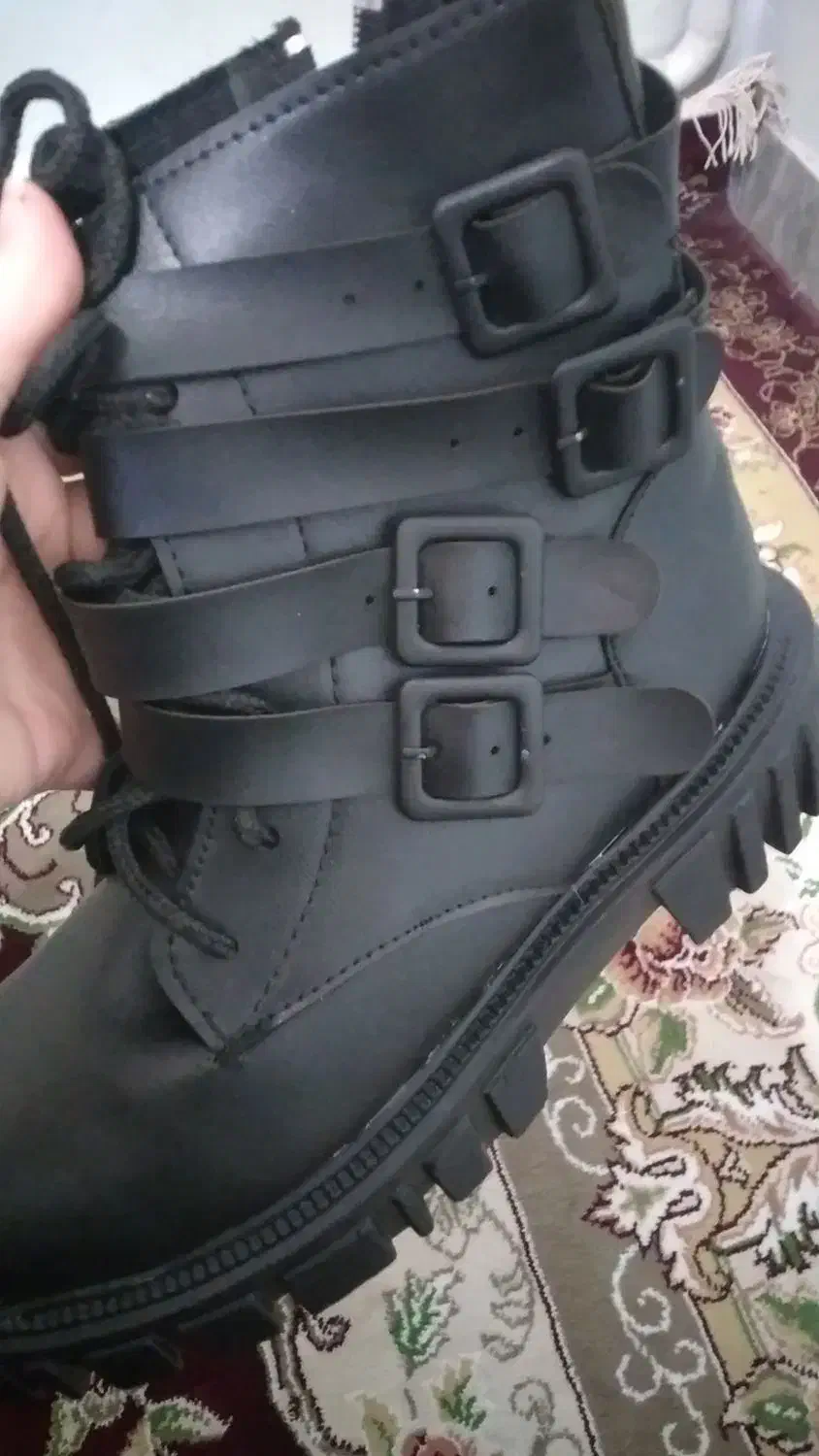 پوتین|کیف، کفش، کمربند|نسیم‌شهر, |دیوار