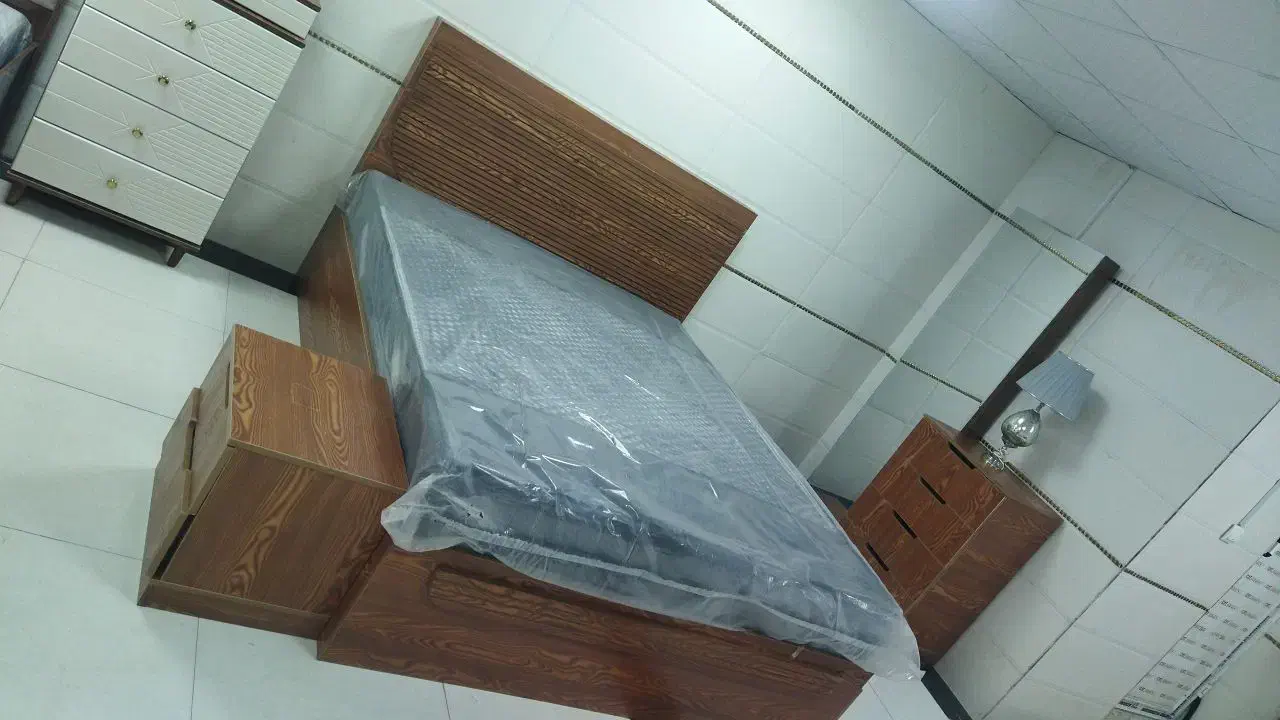 تخت دونفره نو داخل مغازس|تخت و سرویس خواب|کرمانشاه, |دیوار