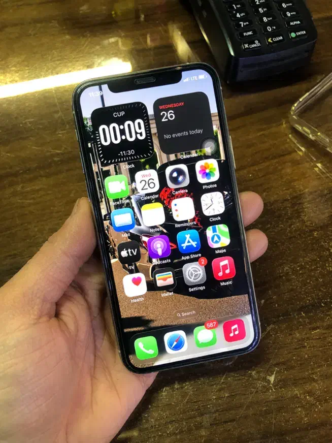 ایفون ۱۱ پرو ۲۵۶|موبایل|مشهد, جاهد شهر|دیوار