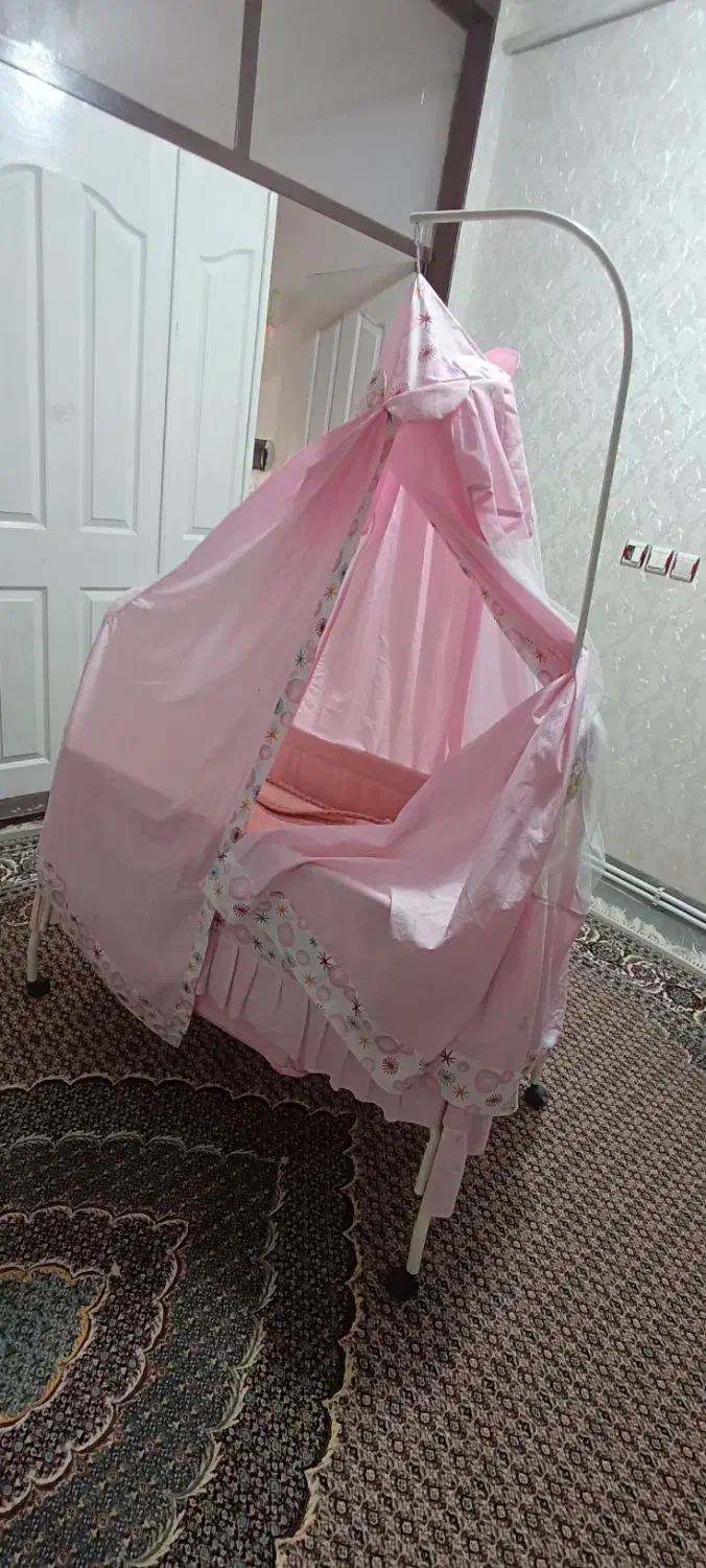 گهواره نوزاد|تخت و صندلی بچه|پارسآباد, |دیوار