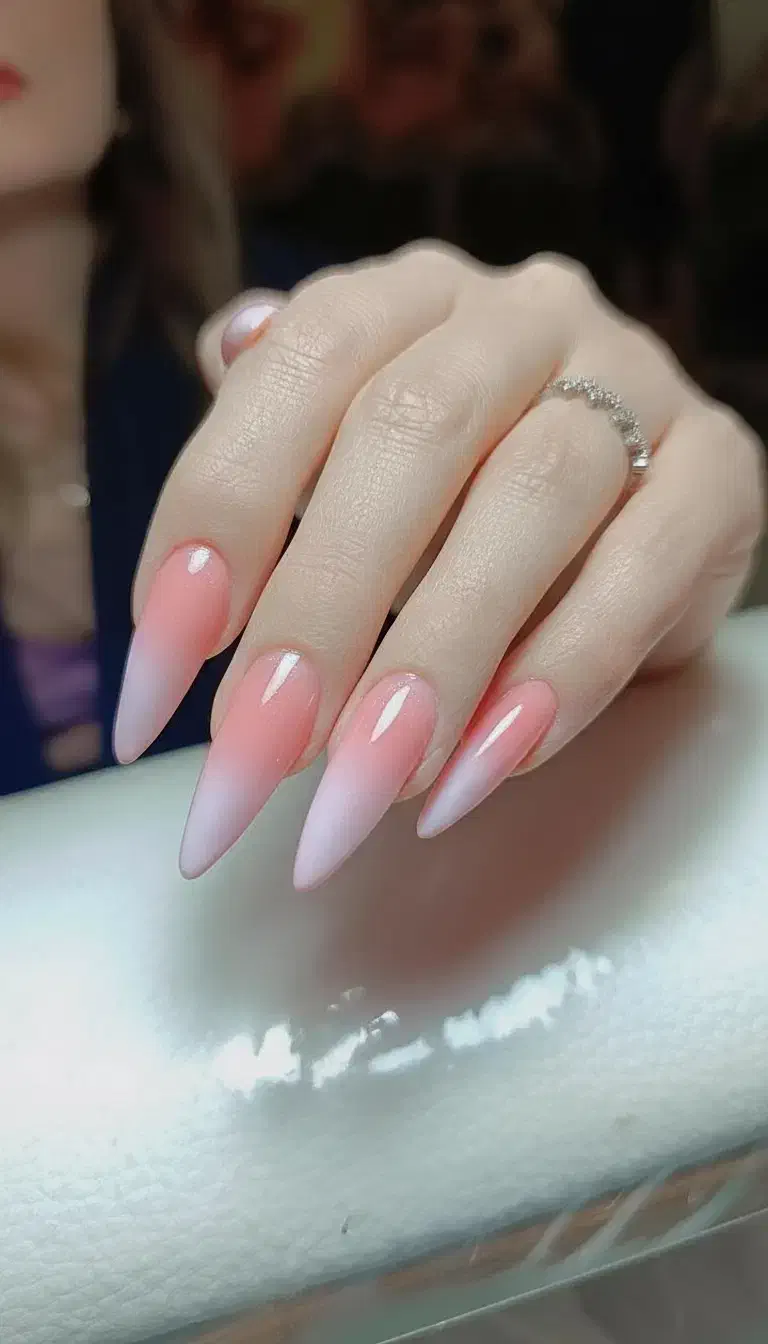 کاشت ناخن و درمان ترک پا|خدمات آرایشگری و زیبایی|مرودشت, ژیان|دیوار