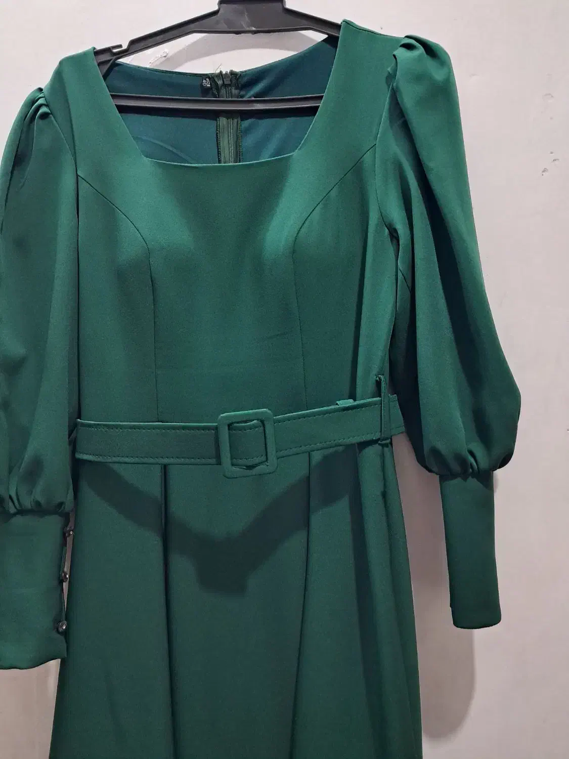 لباس مجلسی|لباس|بروجرد, |دیوار