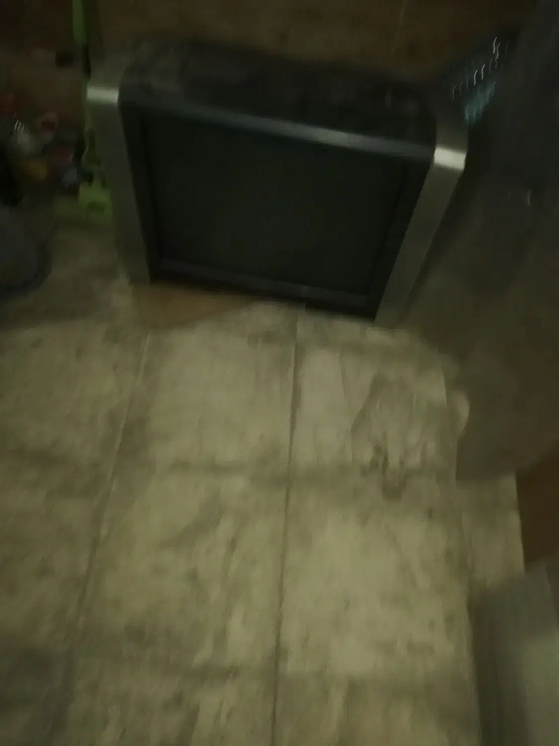 تلویزیون سونی کار کرده۲۹ اینچ|تلویزیون و پروژکتور|شیراز, شهرک گلدشت حافظ|دیوار