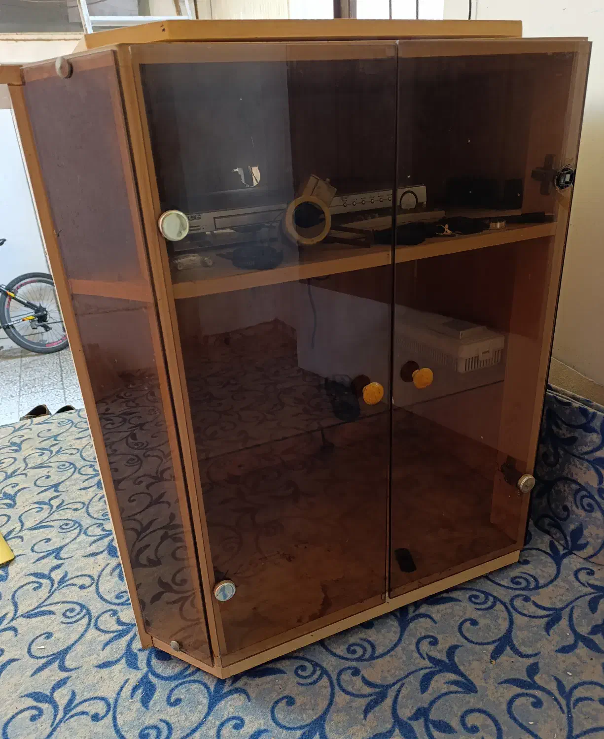 میز دانش آموز ی. و میز زیر تلویزیونی|میز تحریر و کامپیوتر|لاهیجان, شقایق|دیوار