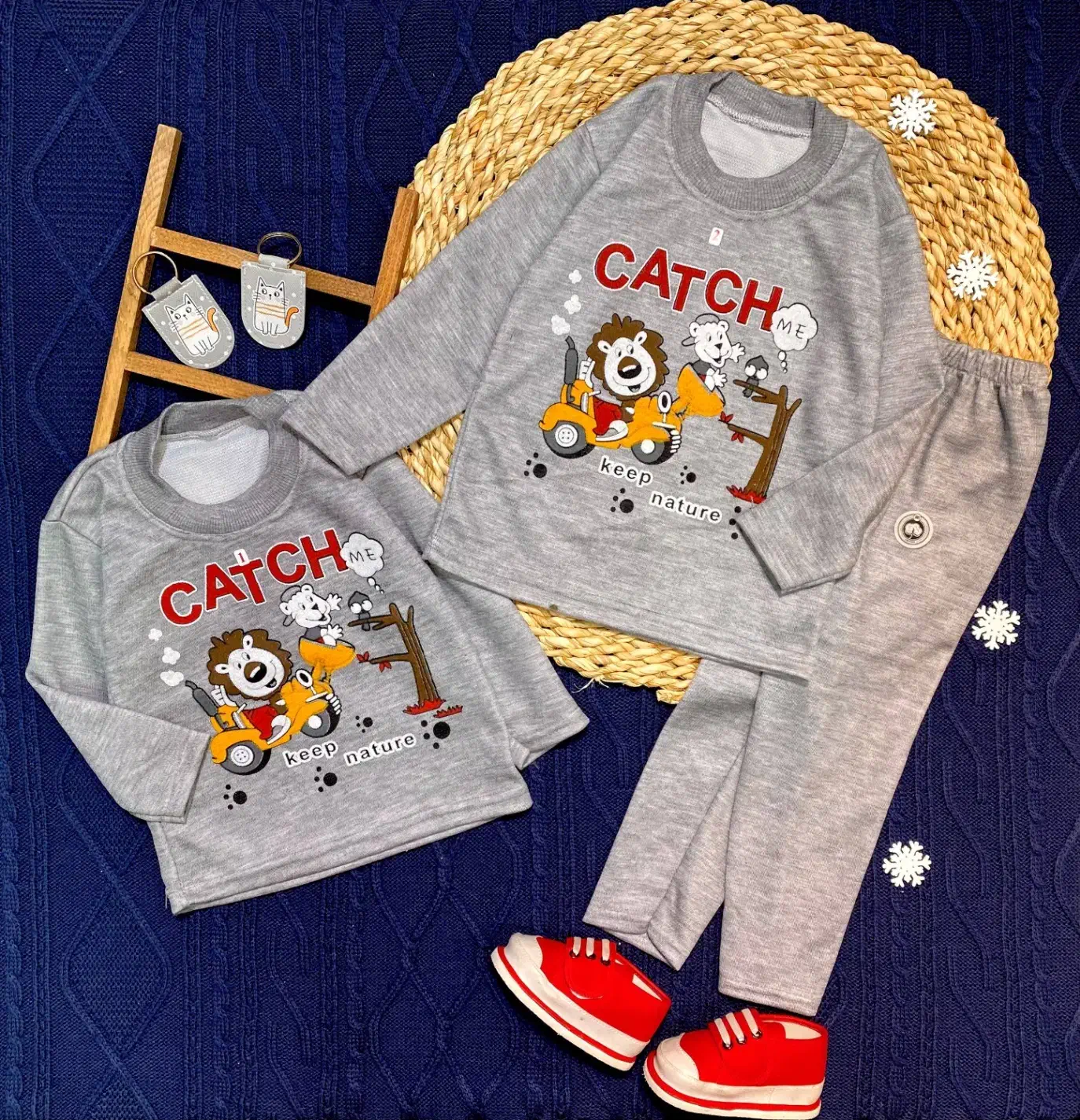 عمده تیراژ- ست پیش چاپ ملانژی|کفش و لباس بچه|سنندج, |دیوار