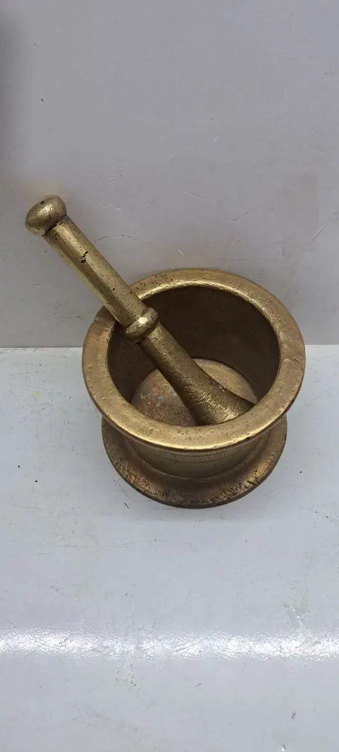 هاون برنجی|کلکسیون اشیاء عتیقه|کوهسار (البرز), |دیوار