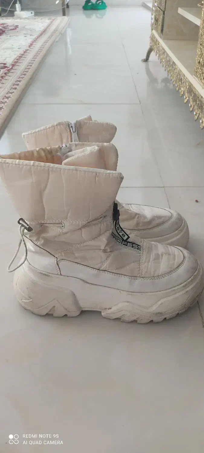 نیم بوت|کیف، کفش، کمربند|پاکدشت, پاکدشت (مامازند)|دیوار