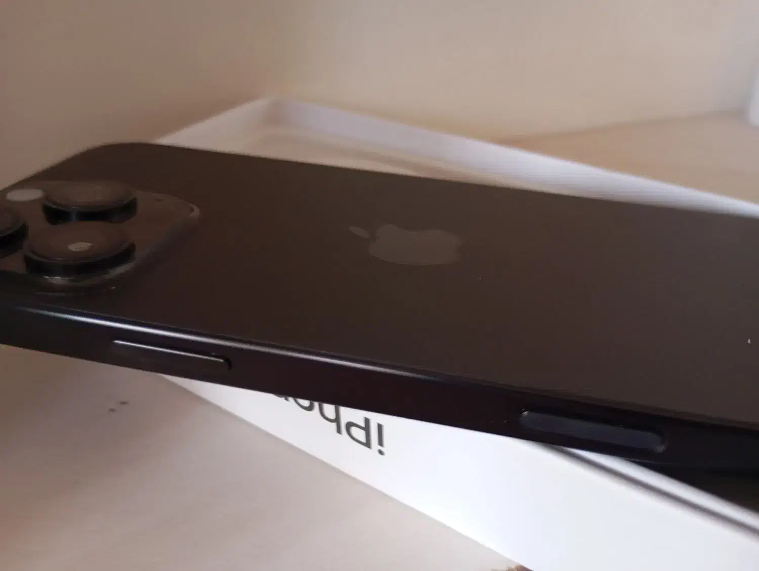 اپل iPhone 16 Pro Max با حافظهٔ ۲۵۶ گیگابایت|موبایل|میبد, |دیوار