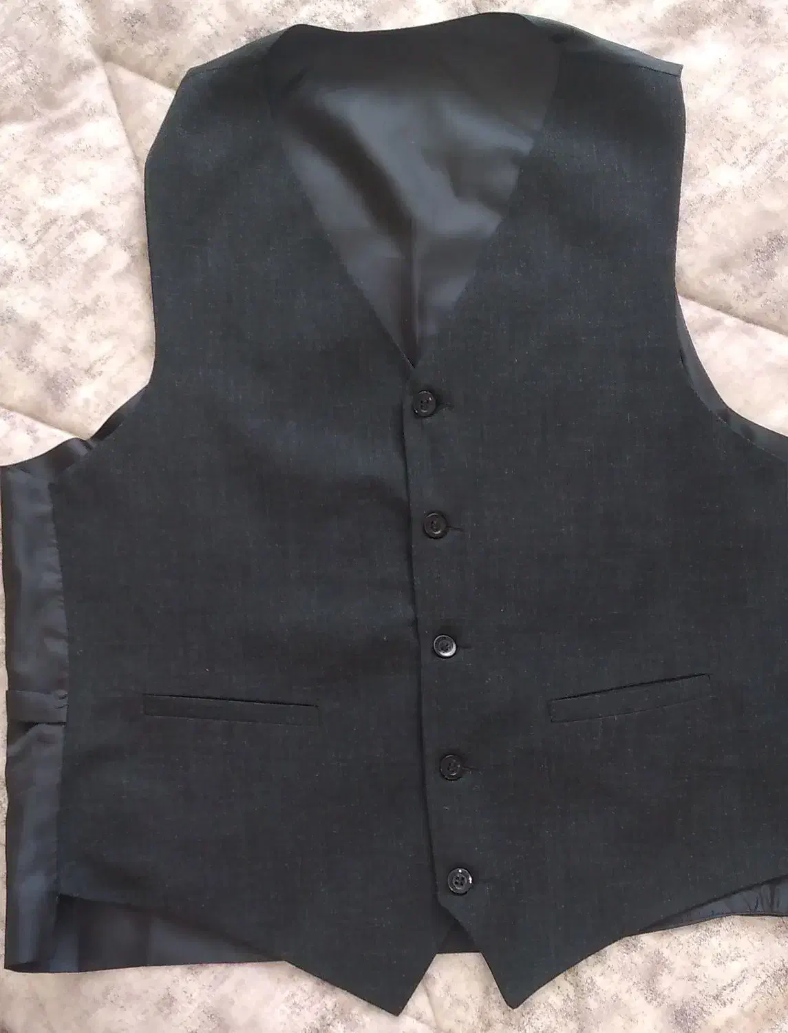 کت و شلوار و جلیقه  مردانه نو همراه با اشانتیون|لباس|هشتگرد, فاز ۷ مهستان|دیوار