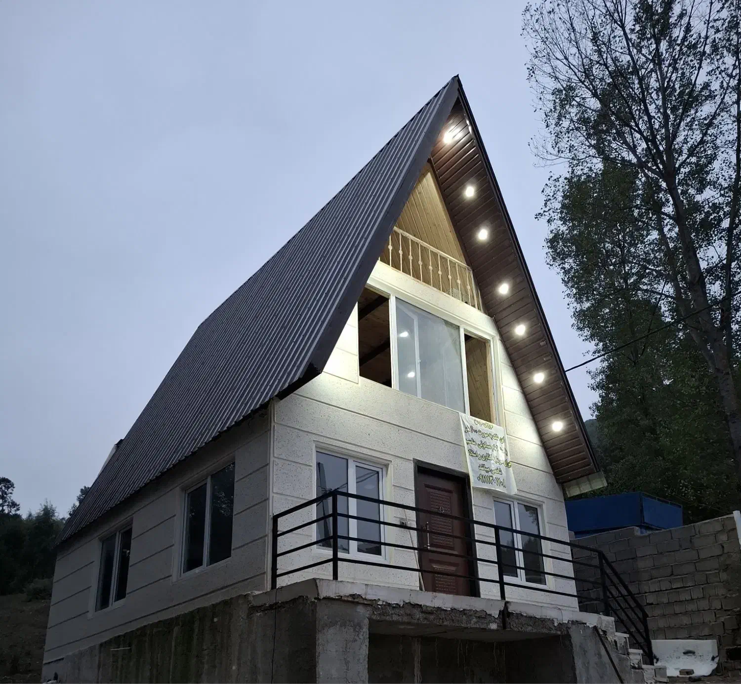 کلبه سوئیسی سند تک برگ شیرکده . ویشان|فروش خانه و ویلا|برهسر, |دیوار