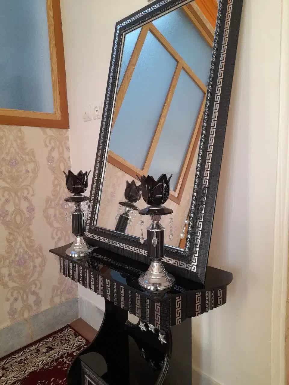 آینه شمعدان|آینه|بروجرد, |دیوار