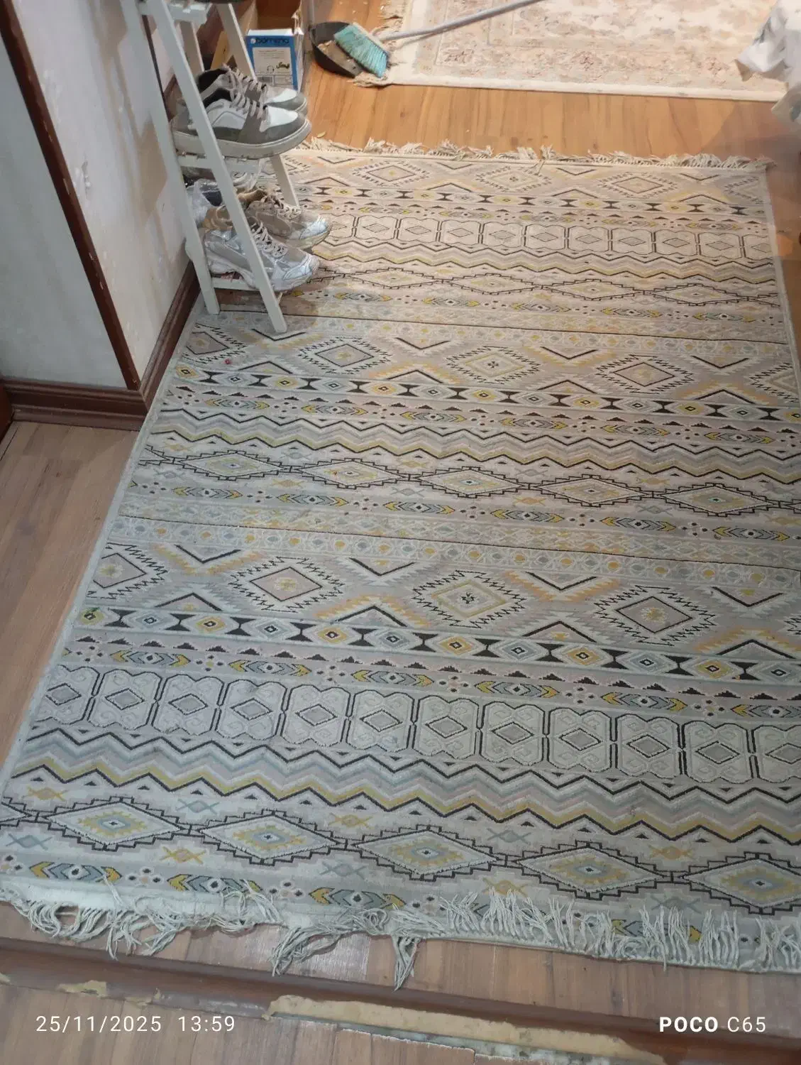 قالیچه ۳متری|گلیم، جاجیم، گبه|اصفهان, راه آهن|دیوار