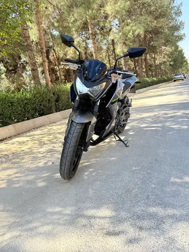 کاوازاکی زد ۲۵۰ مدل ۹۸|موتورسیکلت|شیراز, ارم|دیوار