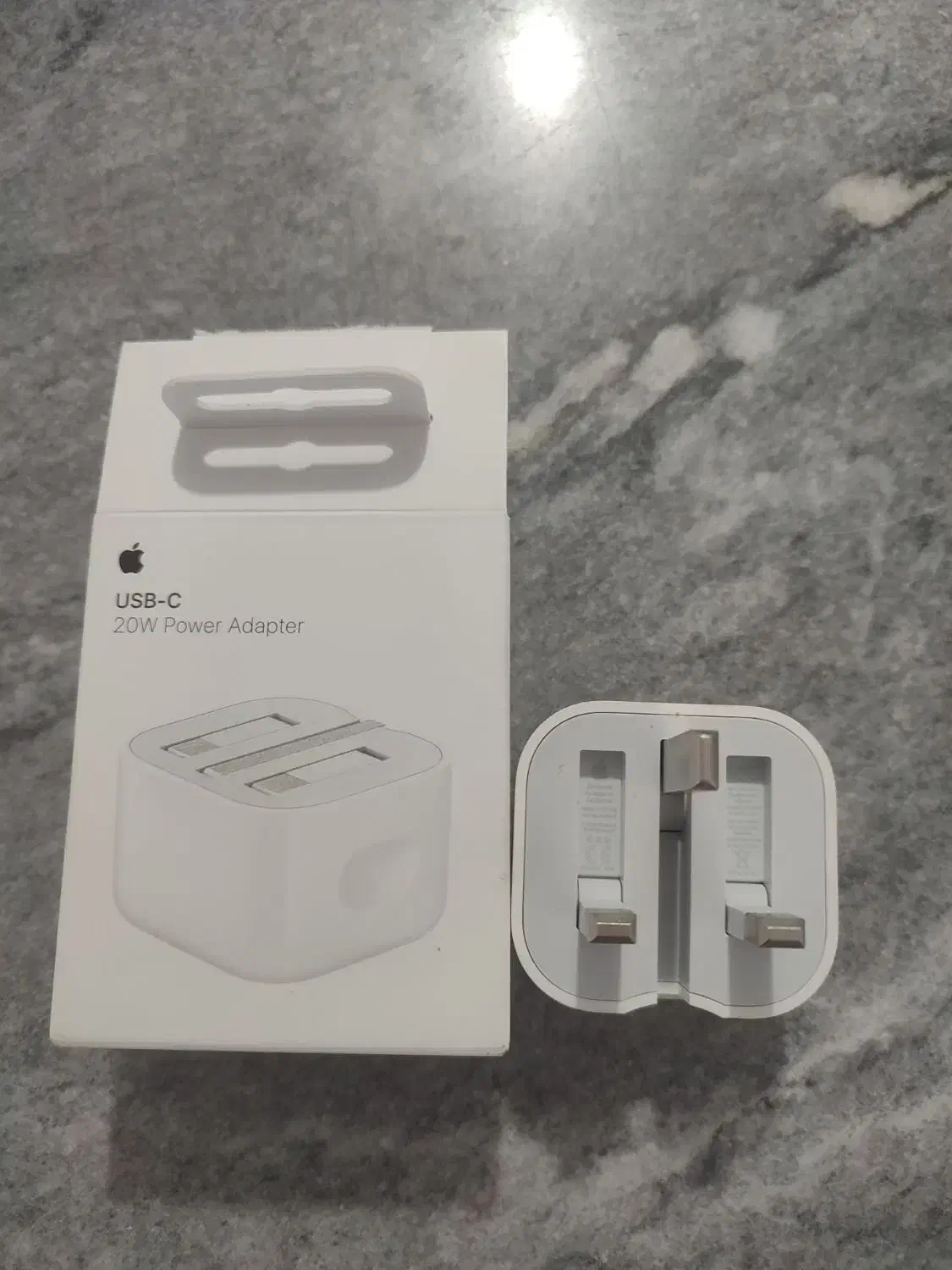 آداپتور 20وات اصلی زمانتی صفر|لوازم جانبی موبایل و تبلت|سقز, |دیوار