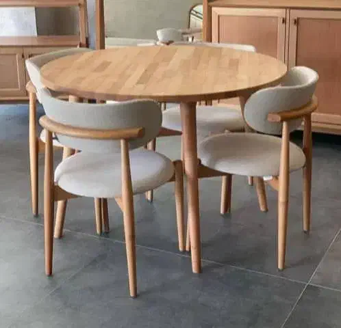 میز ناهار خوری نوبل|میز و صندلی غذاخوری|اصفهان, کساره|دیوار