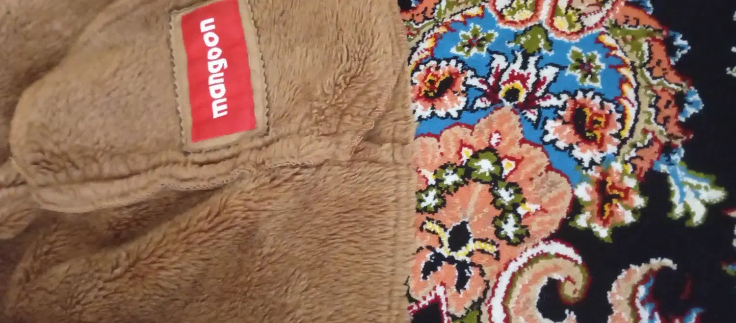 پالتو|لباس|اهواز, کمپلو جنوبی|دیوار