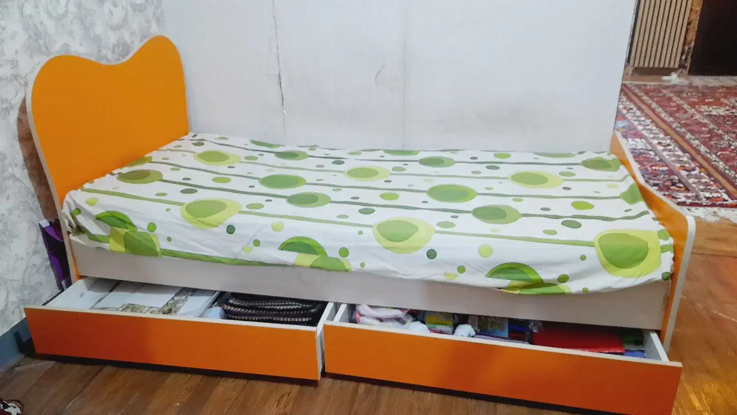 تخت تک نفره همراه تشک نو|تخت و سرویس خواب|بندر ماهشهر, |دیوار