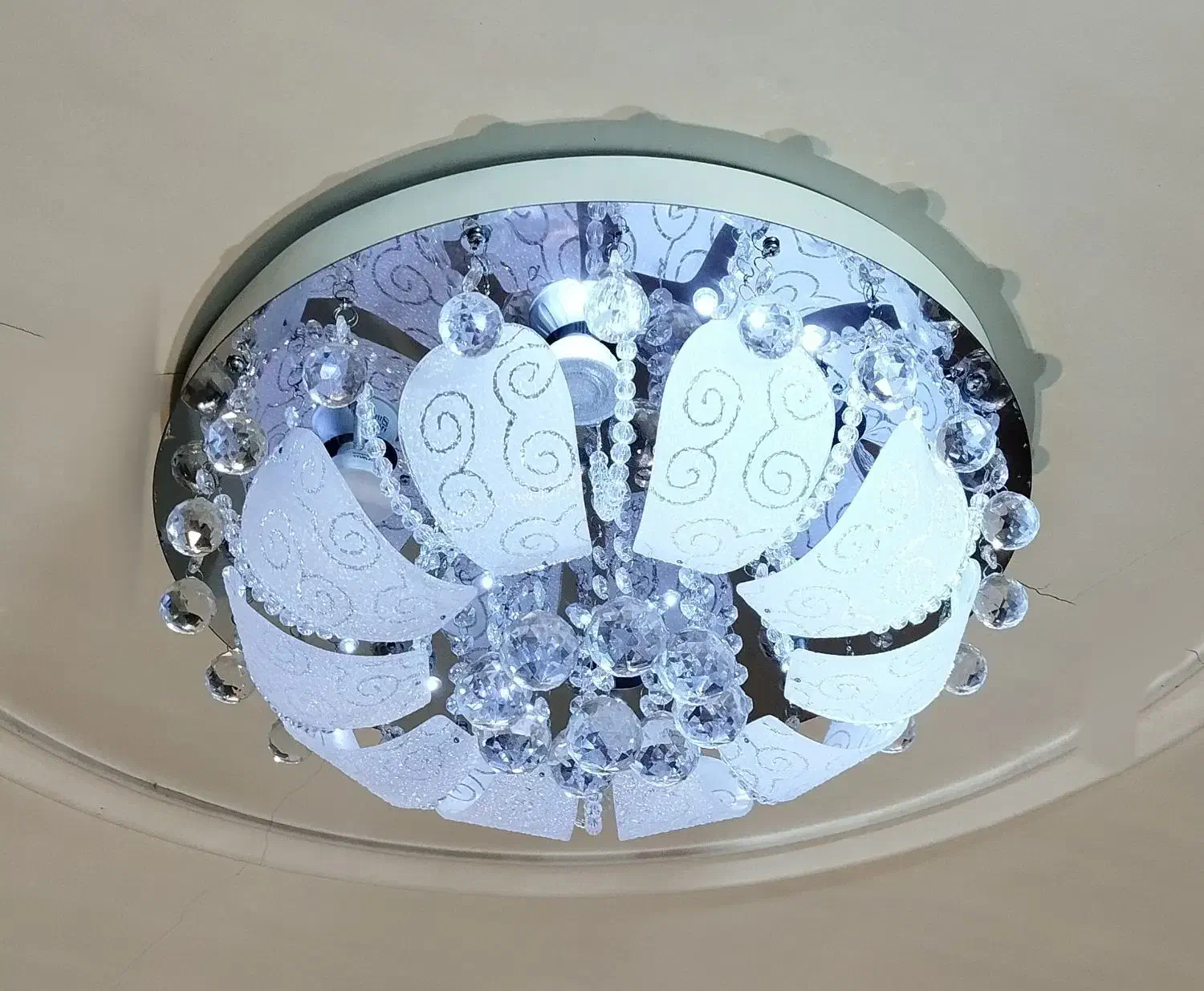 لوستر عالیجناب سایز پنجاه ( نصب رایگان)|لوستر و چراغ آویز|لاهیجان, خمیر کلایه|دیوار