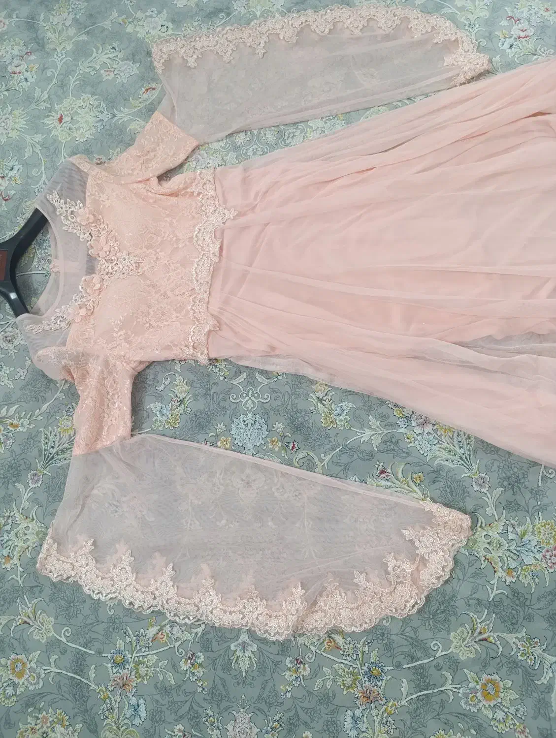 لباس مجلسی|لباس|چهارباغ, |دیوار