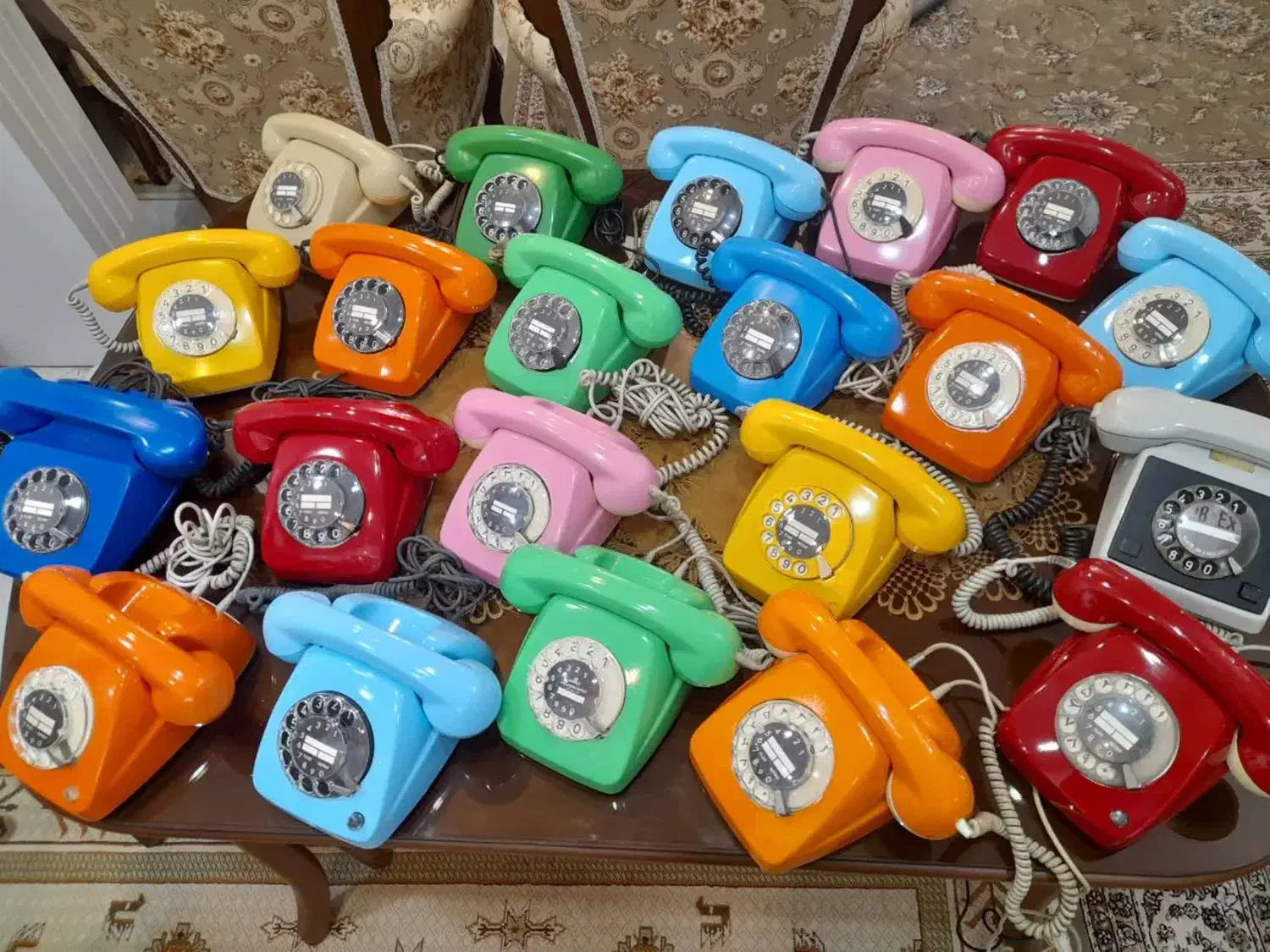 تلفن زیمنس|کلکسیون اشیاء عتیقه|تهران, شهرک آزمایش|دیوار