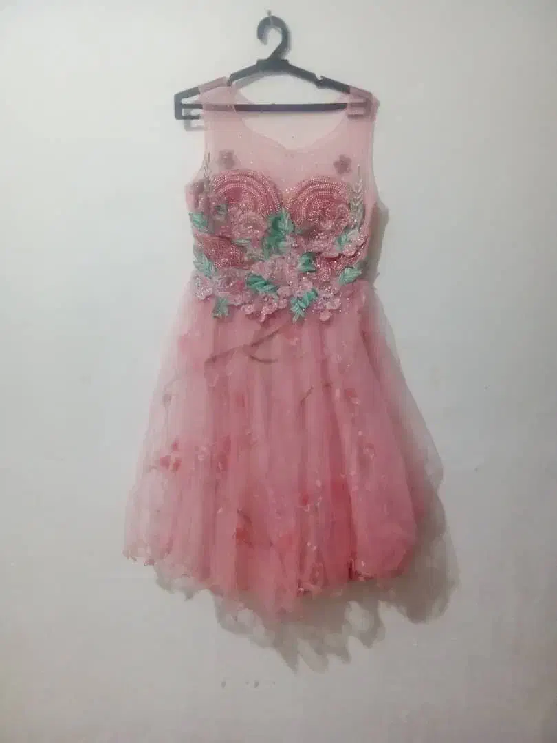 لباس مجلسی|لباس|تنکمان, |دیوار