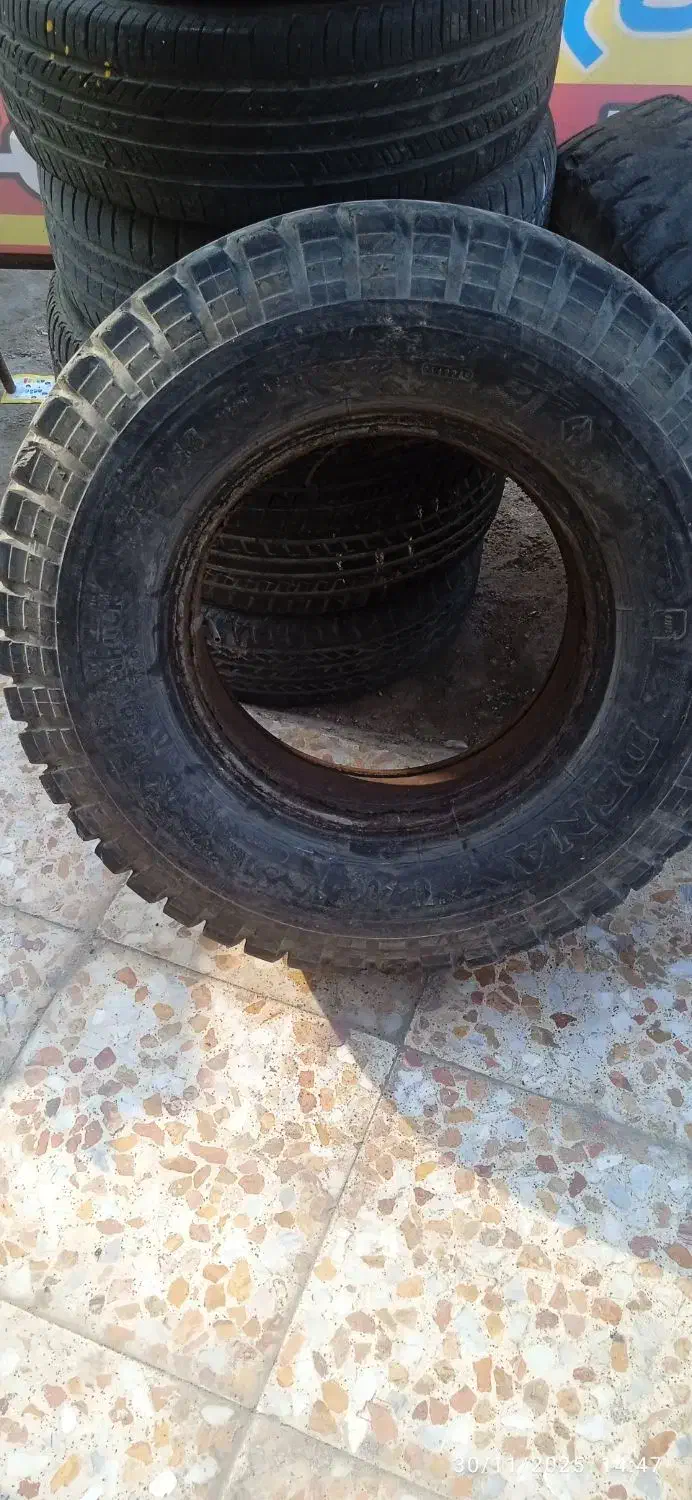 لاستیک عقب نیسان|قطعات یدکی و لوازم جانبی|اهواز, فاز ۵ پاداد|دیوار