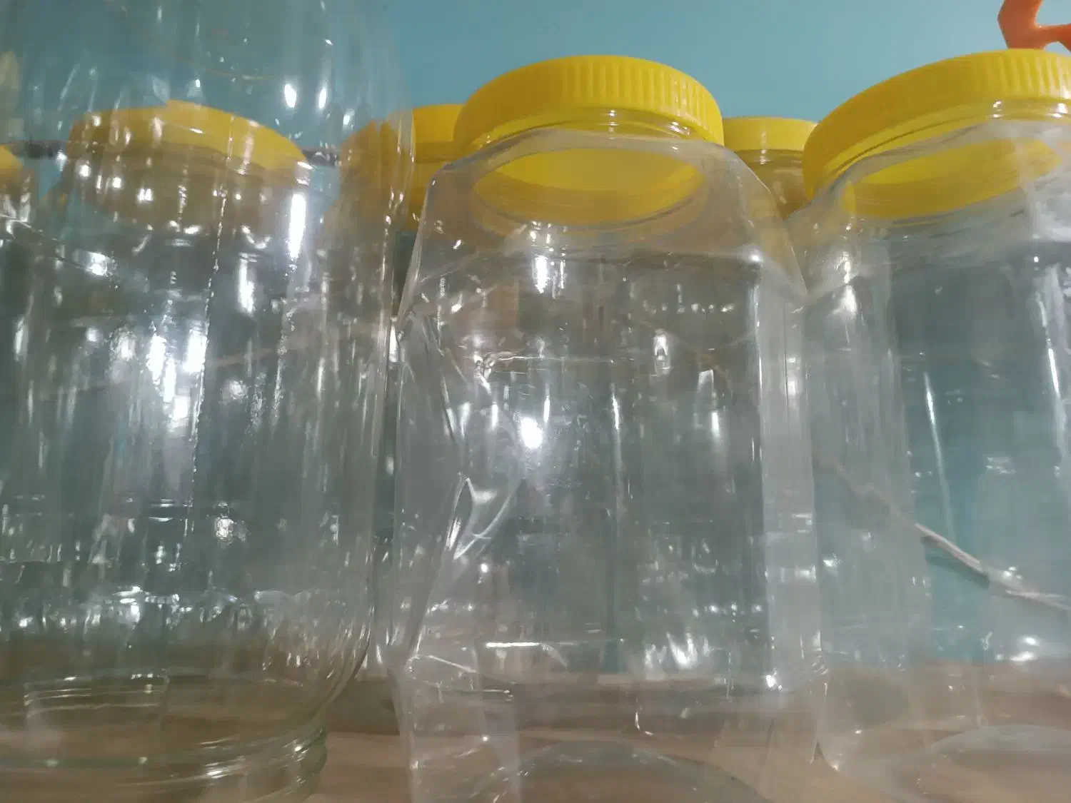 بطری دولیتری|ظروف نگهدارنده، پلاستیکی، یک‌بارمصرف|ایذه, |دیوار