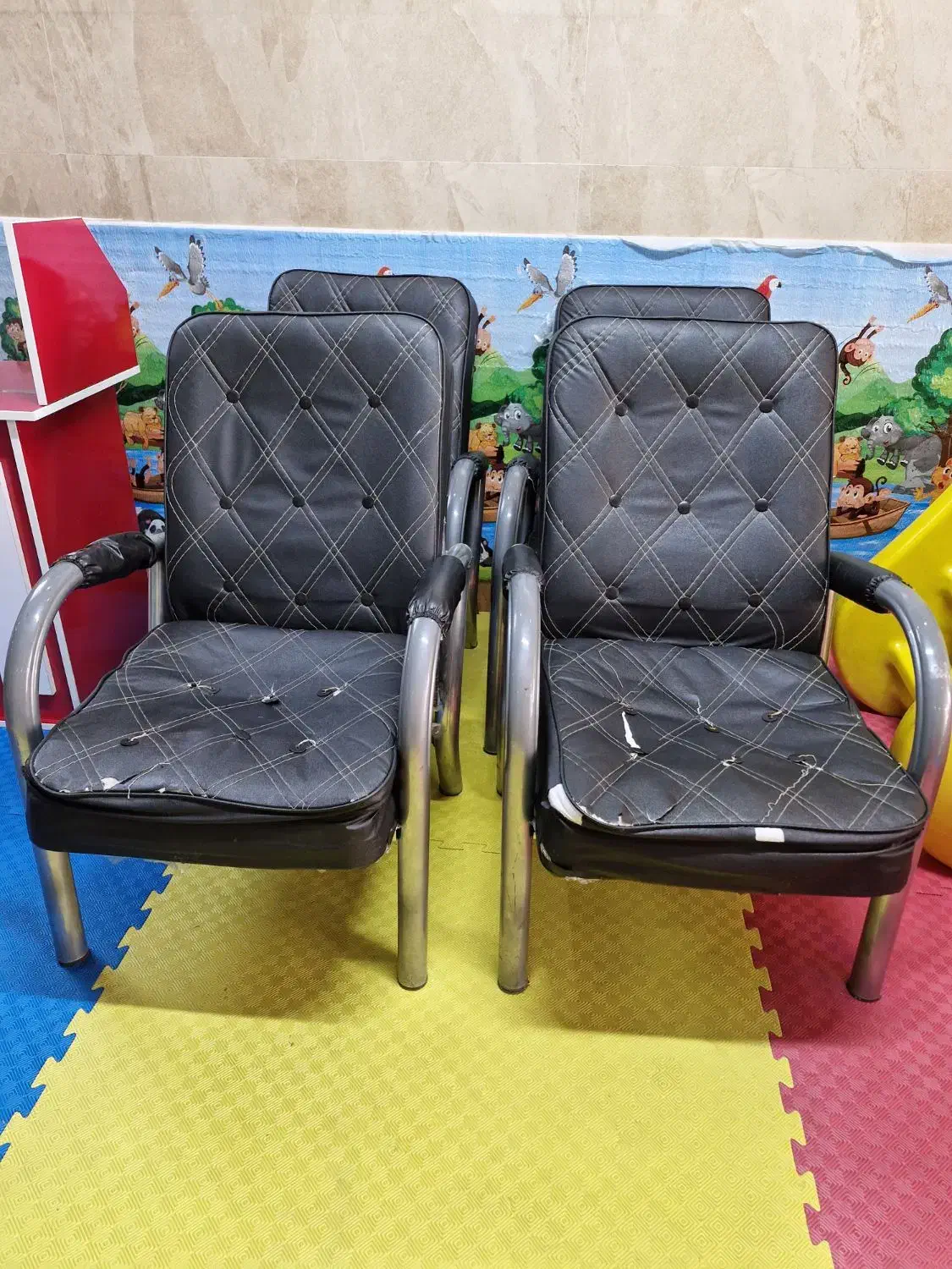 صندلی اداری محکم|مبلمان اداری|قم, باغ کرباسی|دیوار