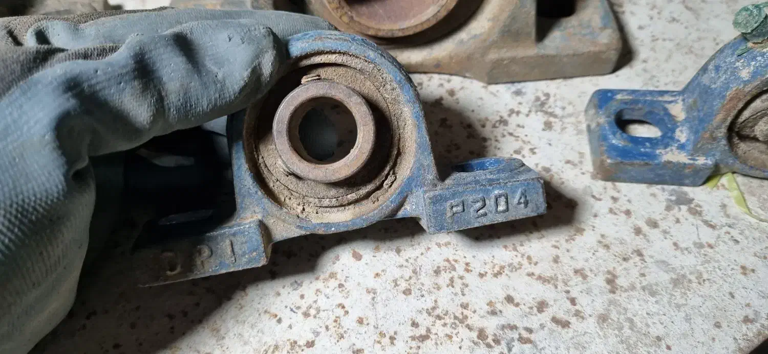 انواع یاتاقان با بلبرینگ کاملا نو مناسب|ابزارآلات|مشهد, بهار|دیوار