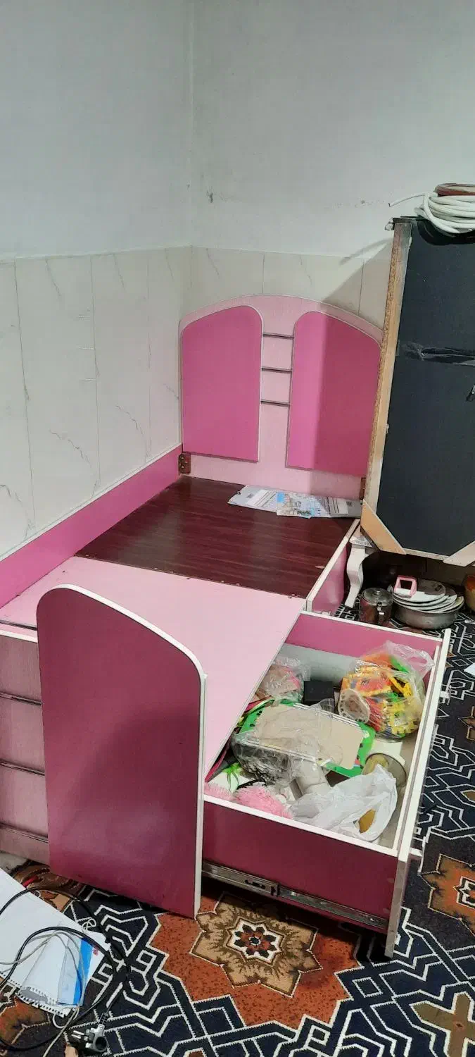 تخت نوجوان یکنفره|تخت و سرویس خواب|پاکدشت, خاتون آباد|دیوار