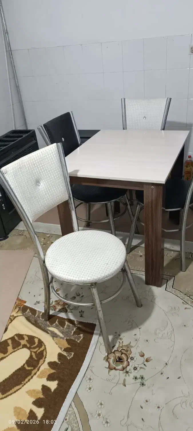 میز و صندلی|میز و صندلی غذاخوری|جلفا, |دیوار